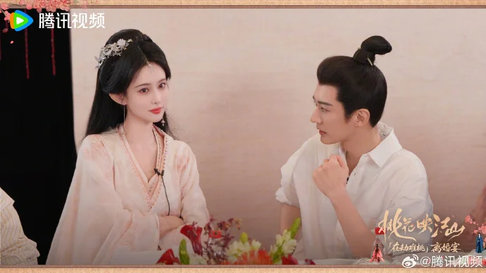 《桃花映江山》高能名场面：刘学义「在劫难桃」盯妻眼神杀！