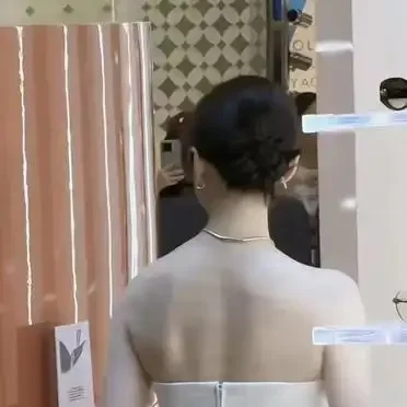 「庆余年」司理理颜值身材双在线，观众直呼：太亮眼！