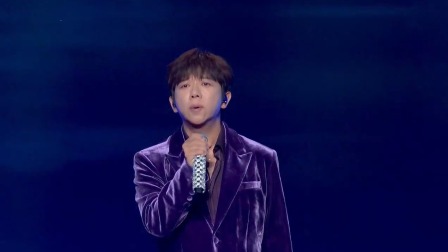 胡海泉陈立农跨代合唱《心似狂潮》，深圳春晚这波回忆杀谁懂？