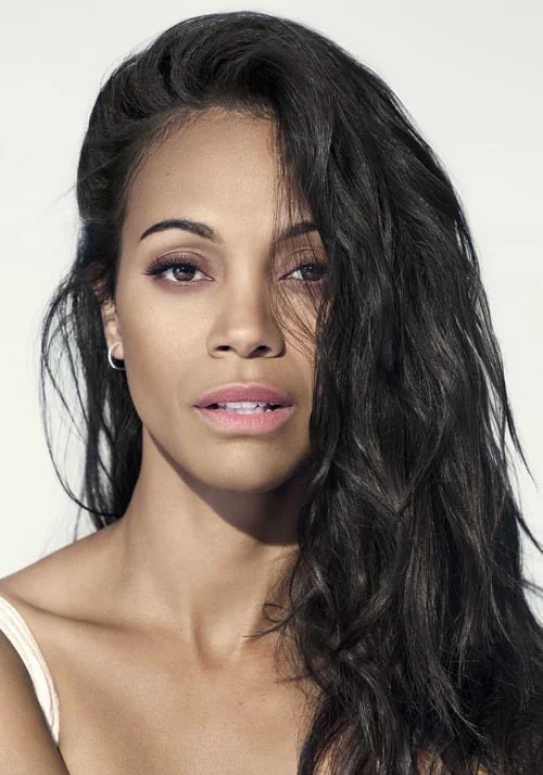 佐伊·索尔达娜