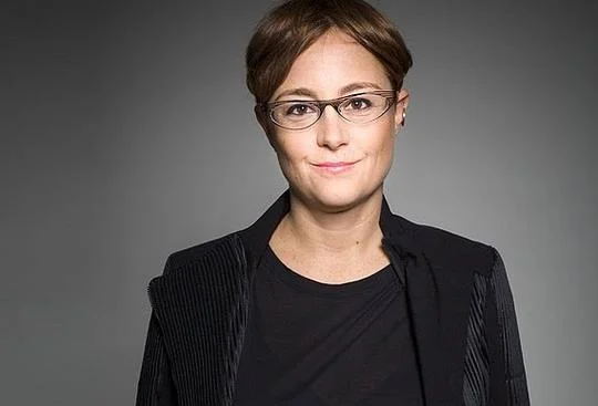 劳拉·比斯普里